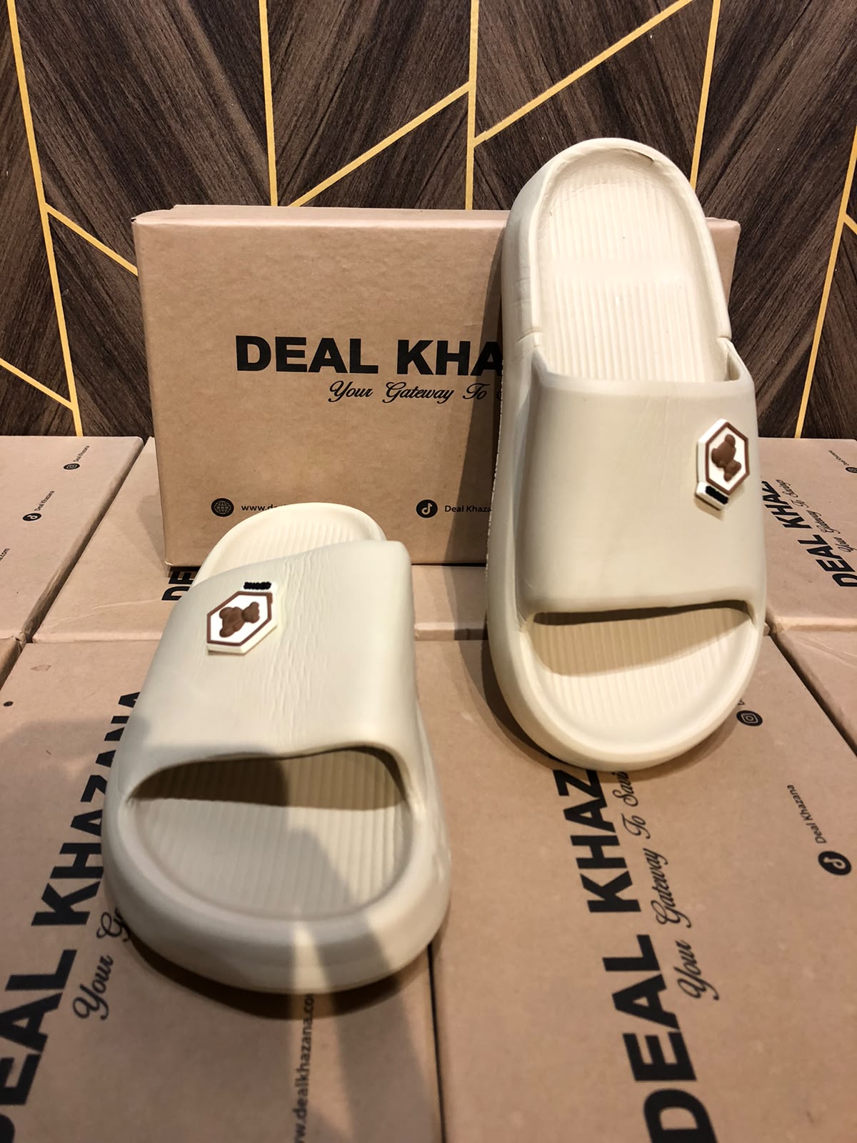 Women Comfortable Slippers Size 8