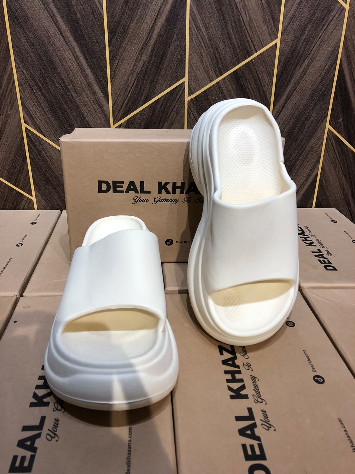 Women Comfortable Slippers Size 6