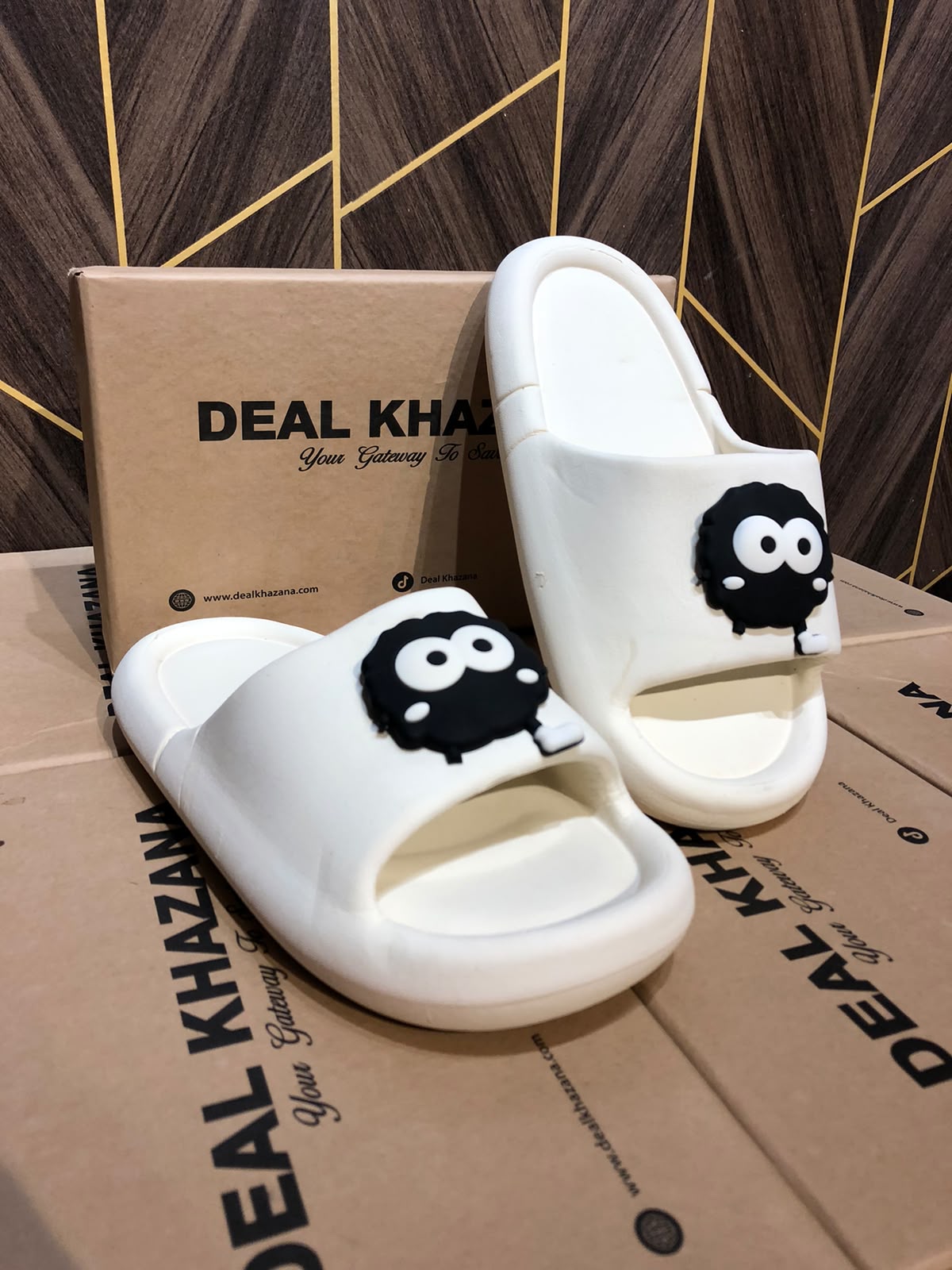 Women Comfortable Slippers Size 8