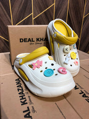 Women Comfortable Crocs Size 6