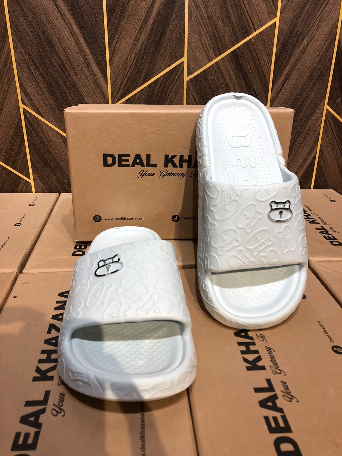 Women Comfortable Slippers Size 9
