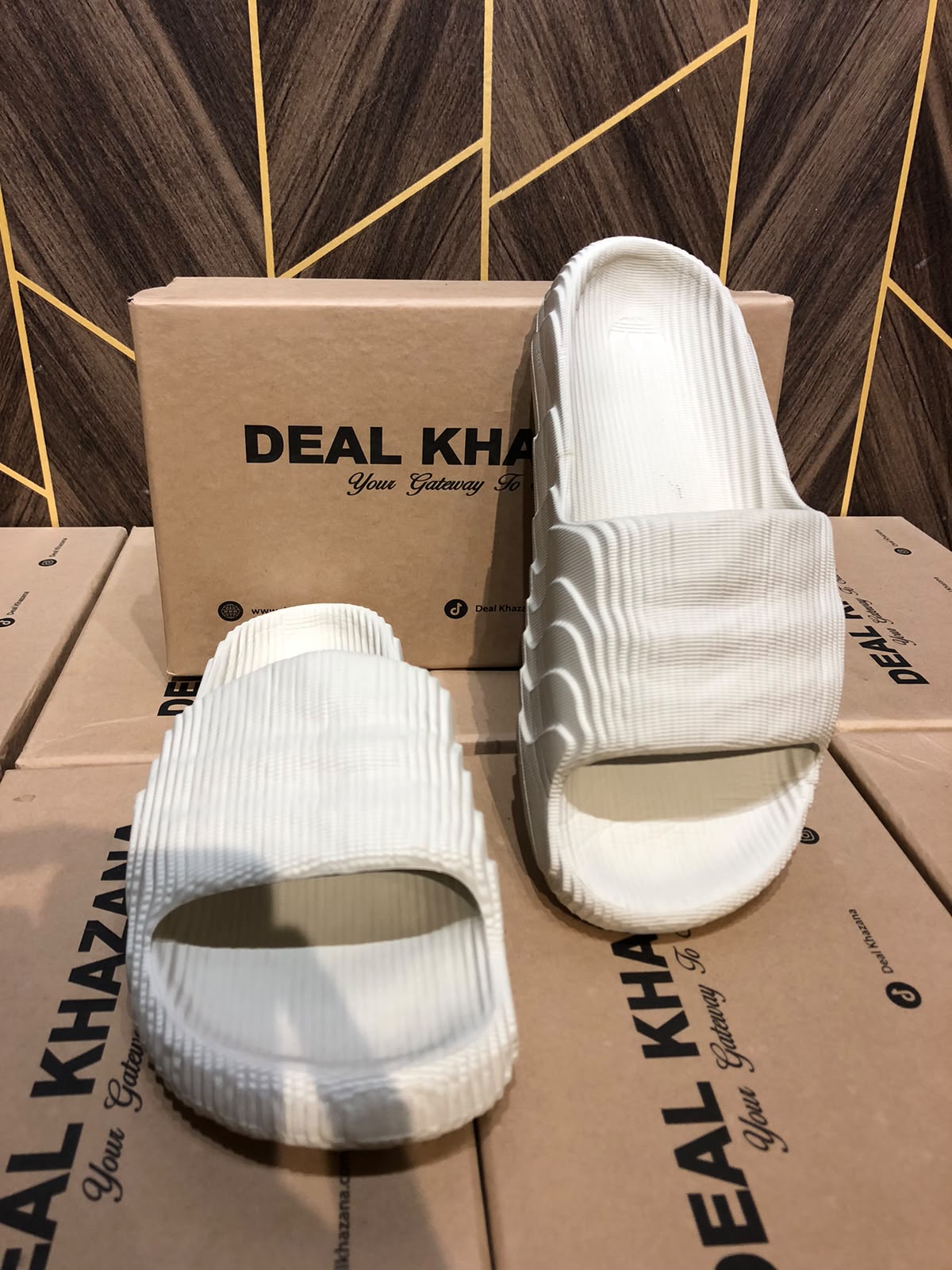 Women Comfortable Slippers Size 9