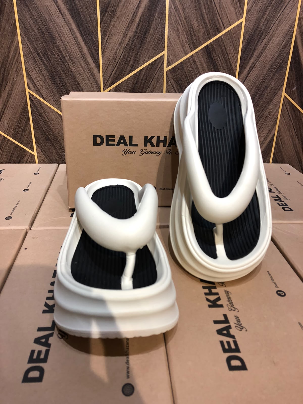 Women Comfortable Slippers Size 9