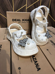 Women Comfortable Crocs Size 6