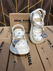Women Comfortable Crocs Size 6