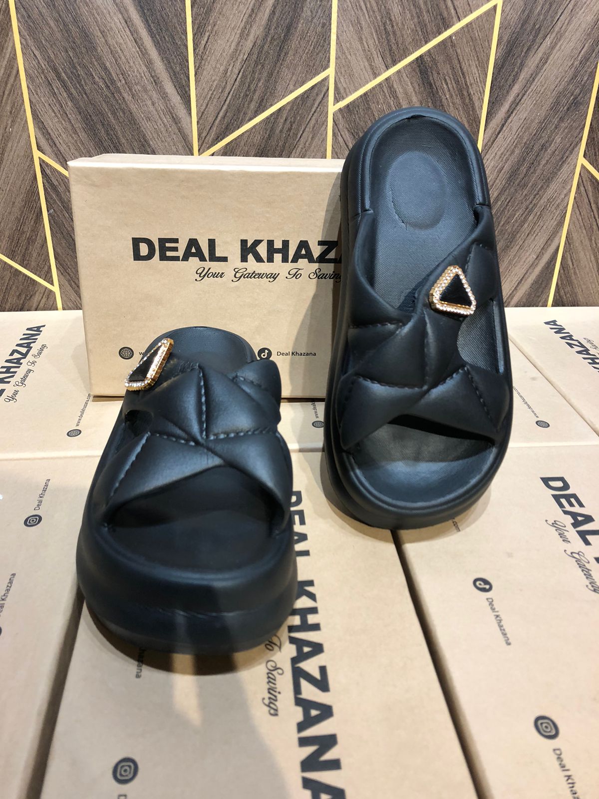 Women Comfortable Slippers Size 6