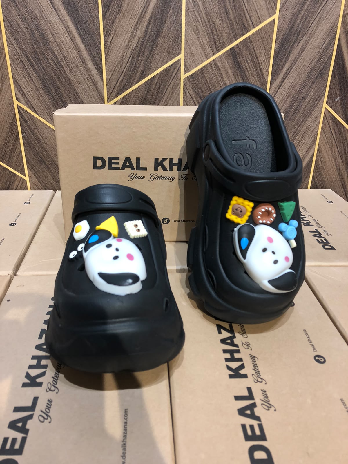 Women Comfortable Crocs Size 5