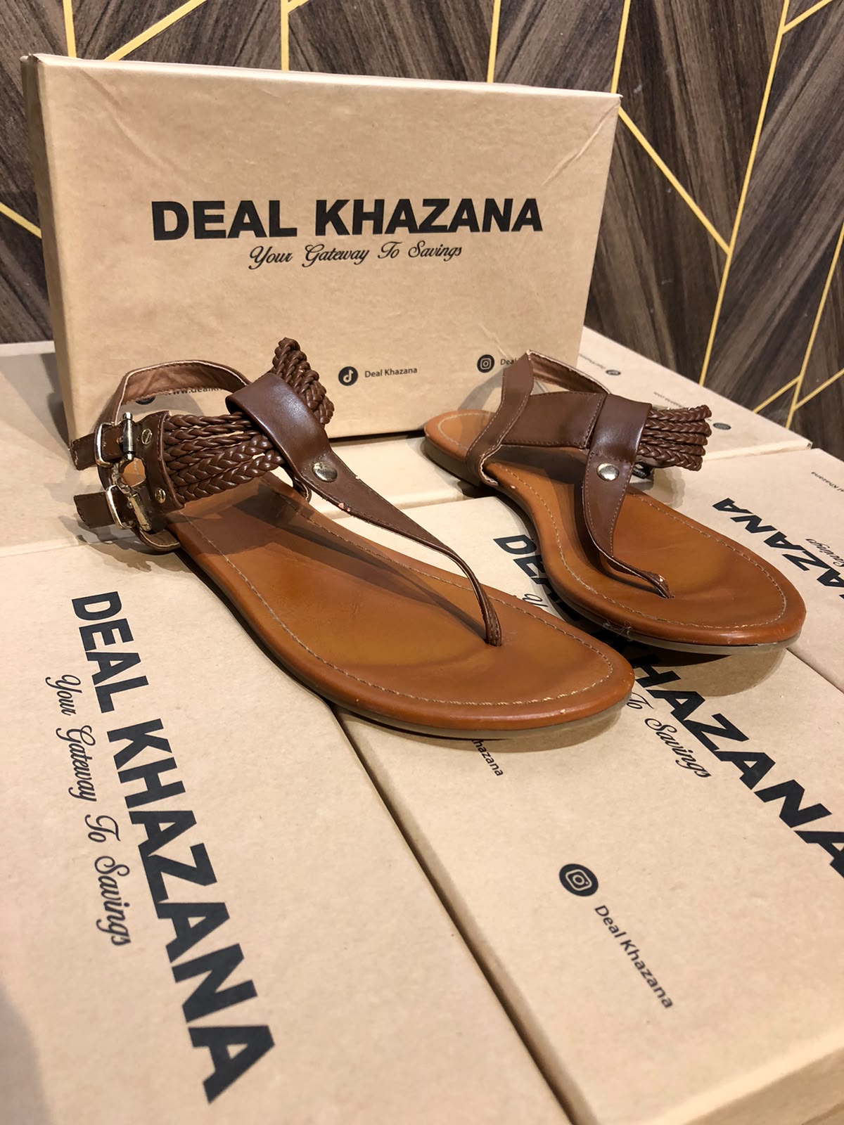 Women SLIPPERS Size 8