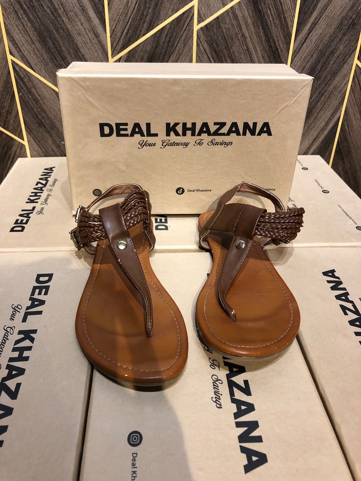 Women SLIPPERS Size 8