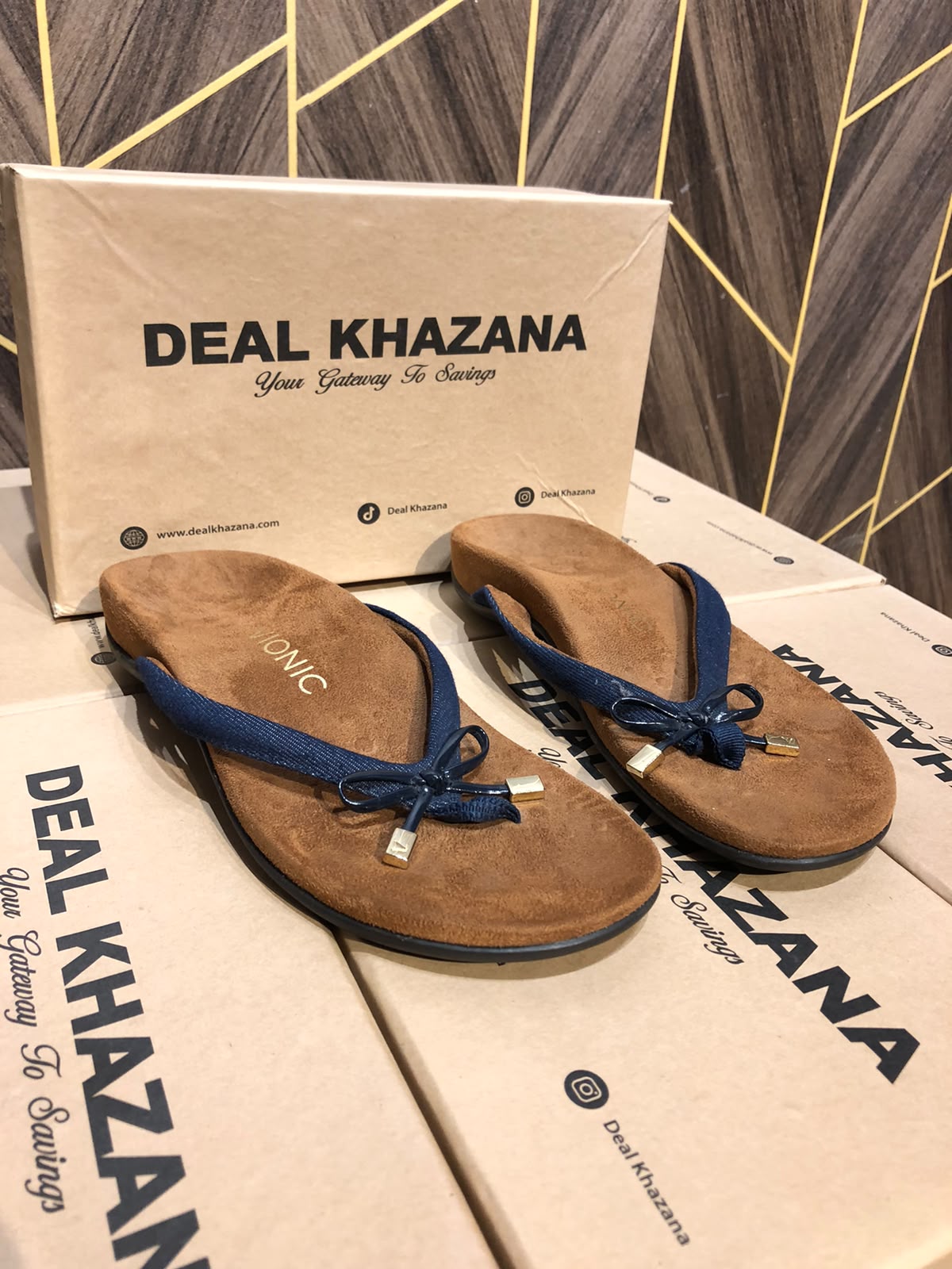 Women Slippers Size 7