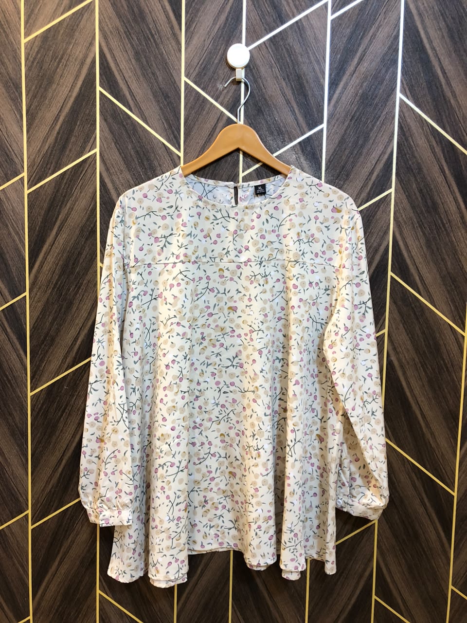 Western Top Linen – X-Large Size (Chest: 22, Length: 29  )