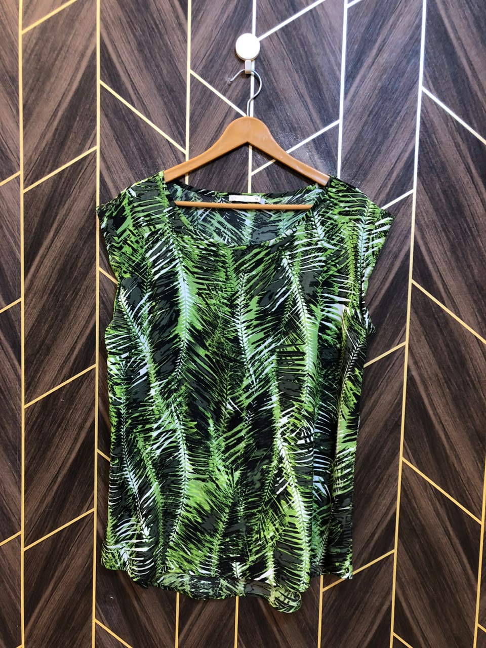 Trendy Silk CropTop Size Large