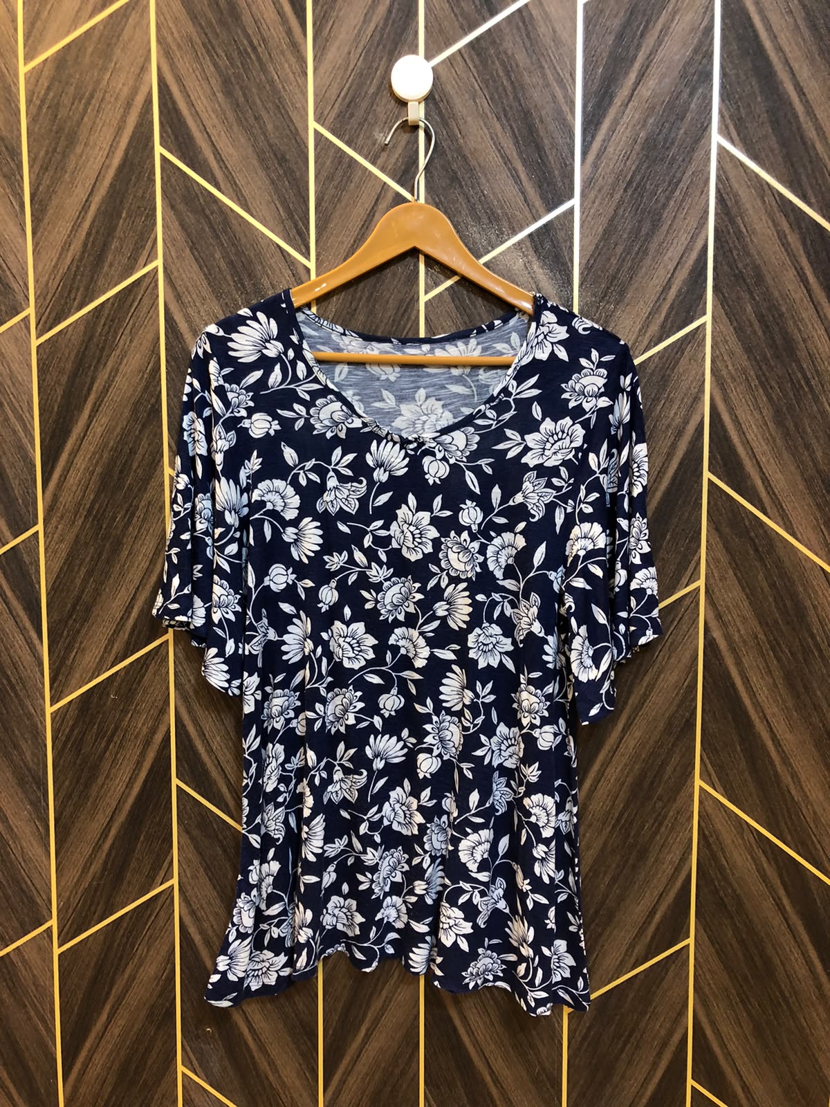 T-Shirt Jersey Medium Size Length 27