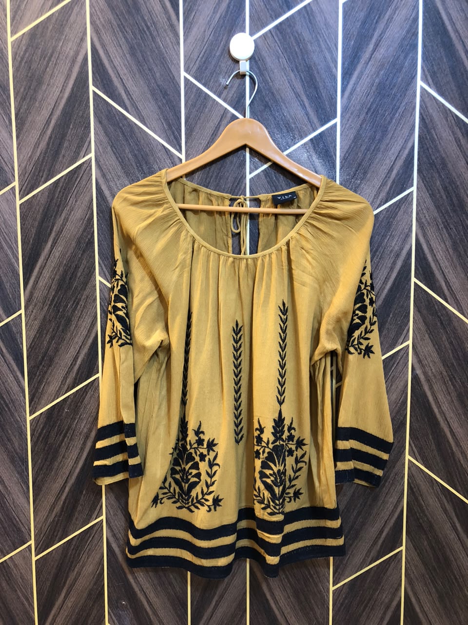 Western Top Linen – Medium Size (Chest: 19, Length: 26  )