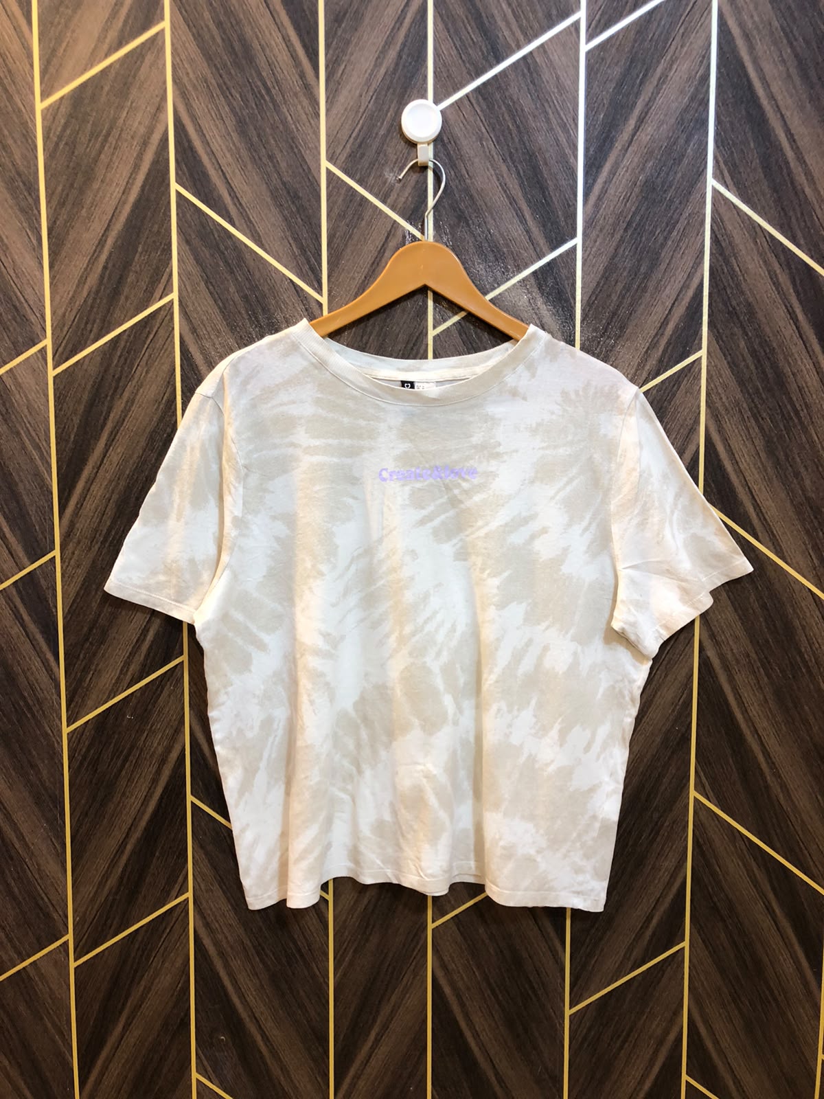 T-Shirt Jersey Medium Size Length 24 baggy