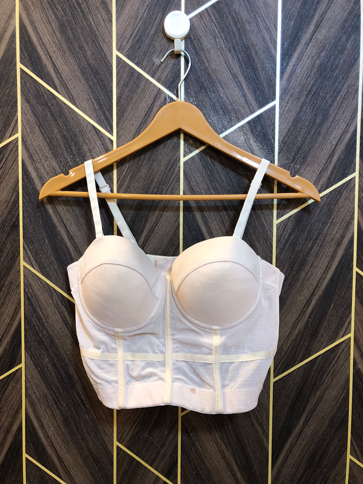 Women Sports Bra – Medium minor stain