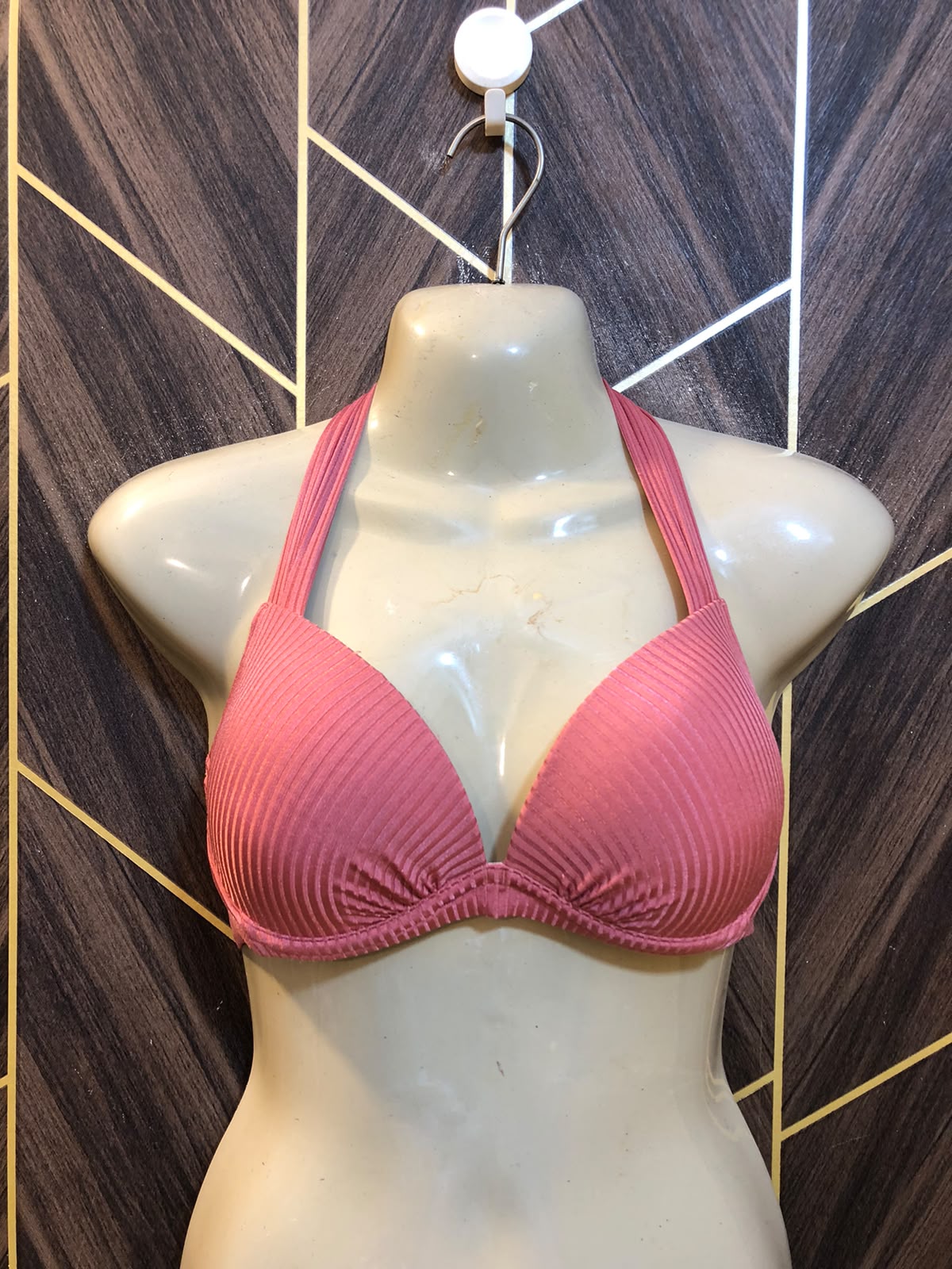Women Sports Bra – Medium