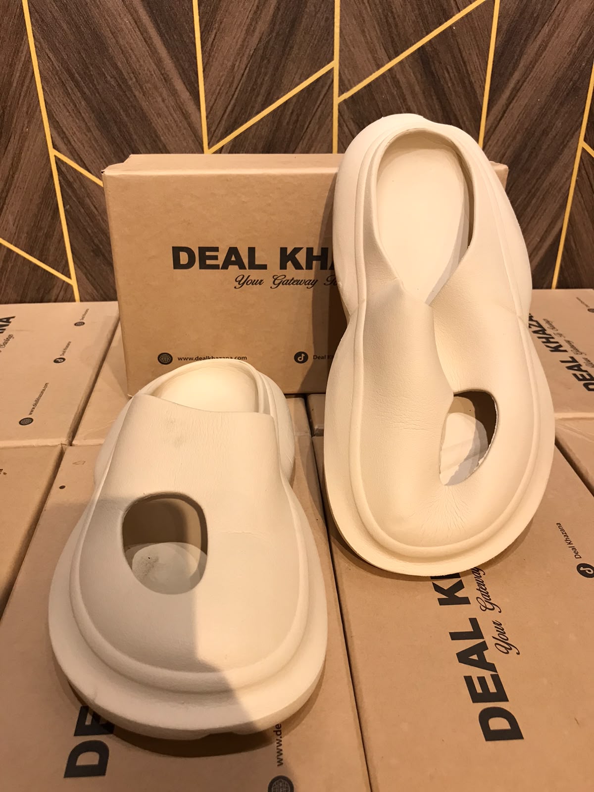 Women Comfortable Slippers Size 9