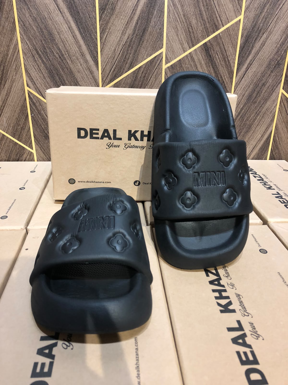 Women Comfortable Slippers Size 8