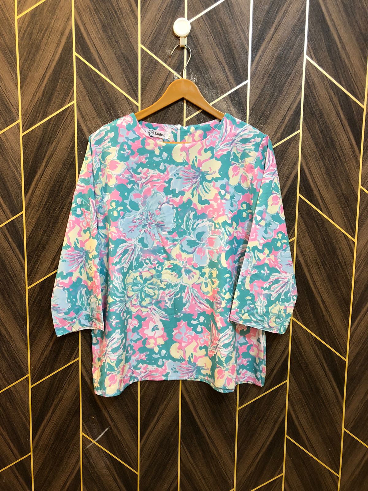 Western Top Silk – Large Size (Chest: 20, Length: 26  )