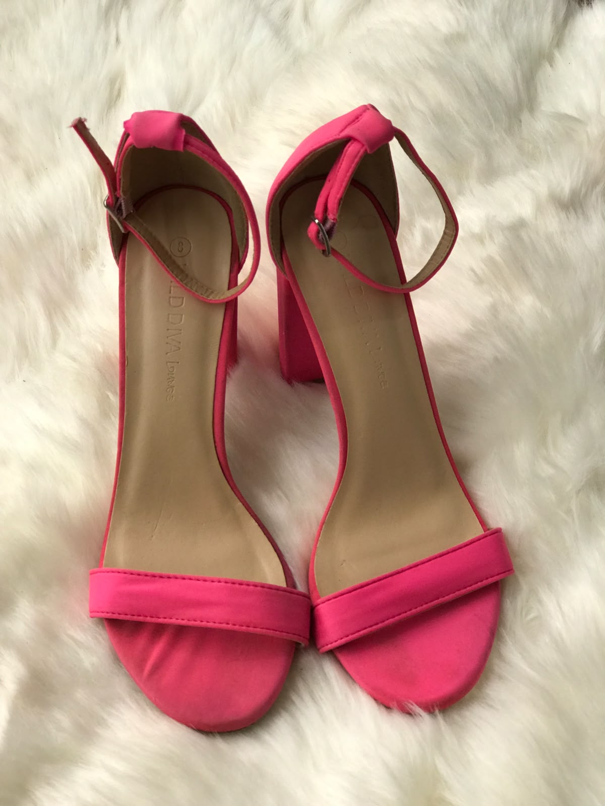 Women Heels Size 8 (EU 38)