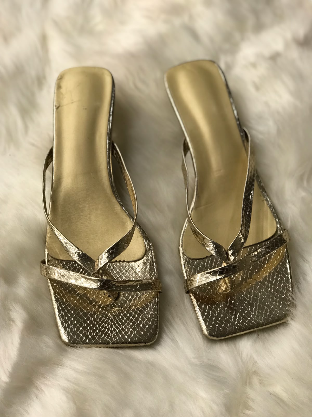 Women Heels Size 7 (EU 37)