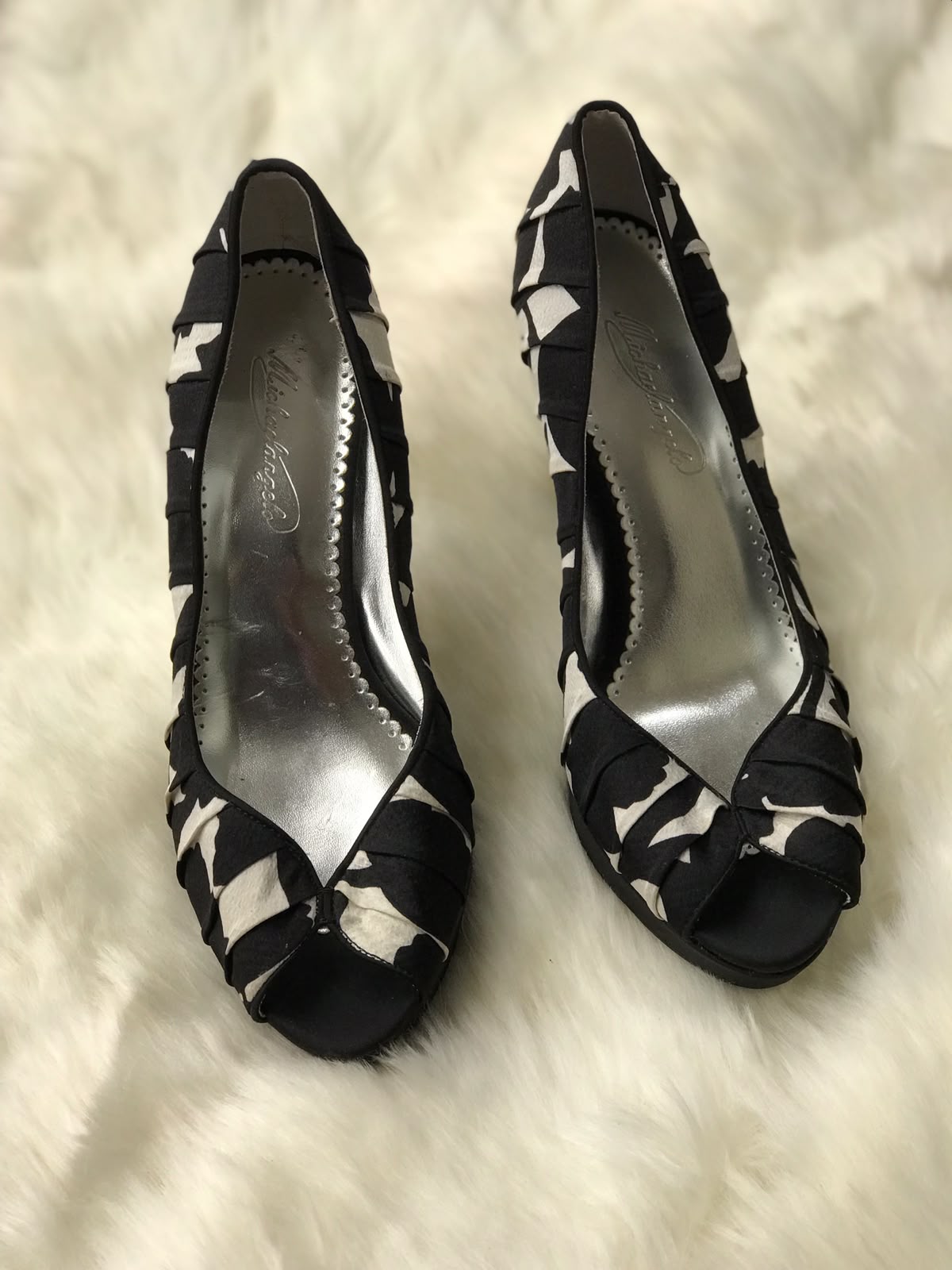 Women Heels Size 7 (EU 37)