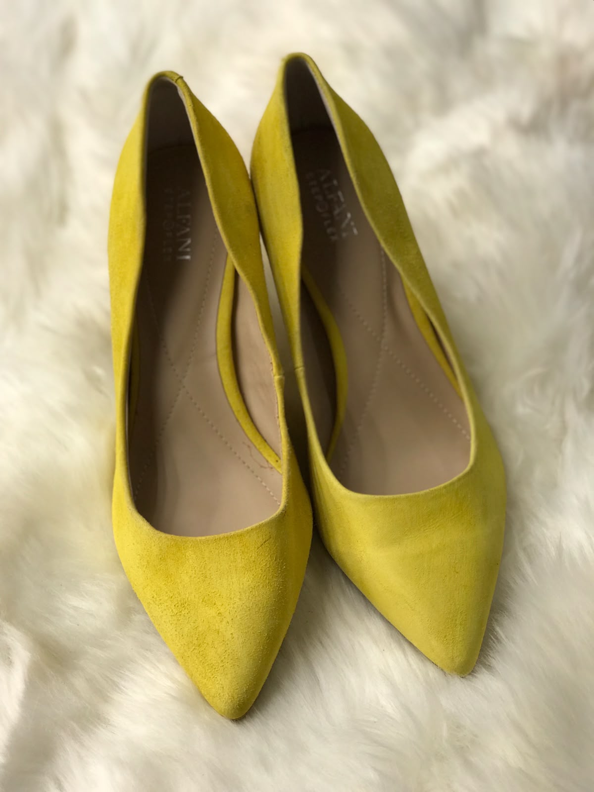 Women Heels Size 7 (EU 37)