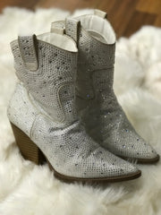 Women Heels Size 8 (EU 38)