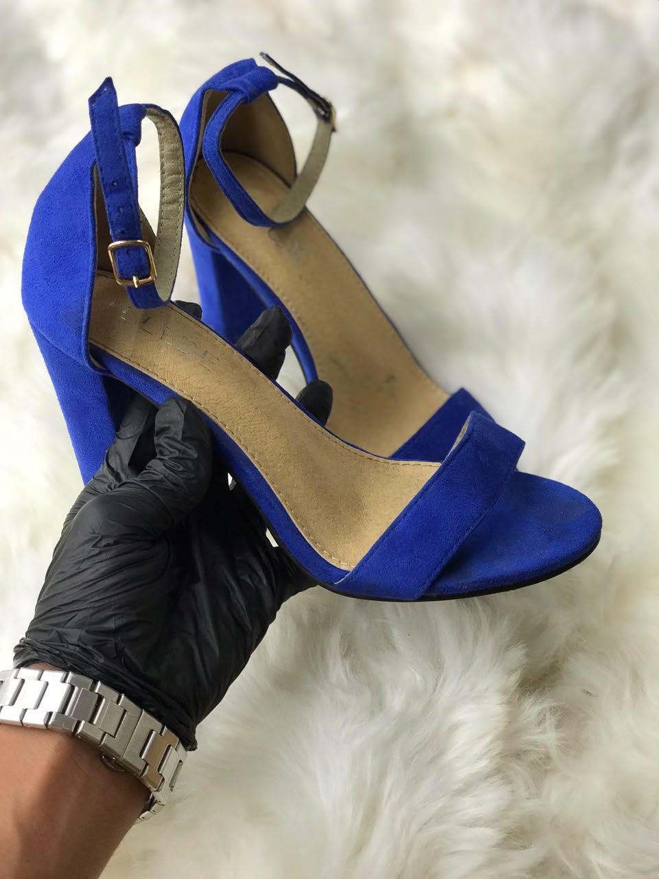 Women Heels Size 8 (EU 38)