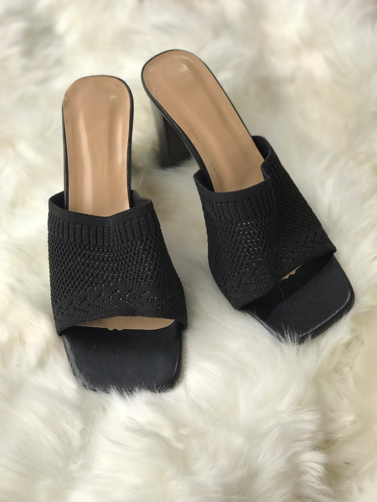 Women Heels Size 7 (EU 37)