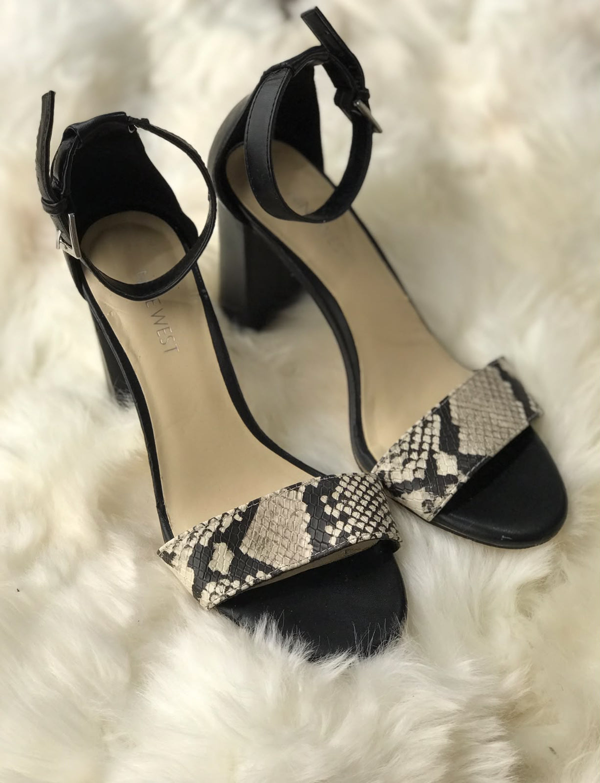 Women Heels Size 8 (EU 38)