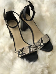 Women Heels Size 8 (EU 38)