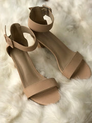 Women Heels Size 11 (EU 41)
