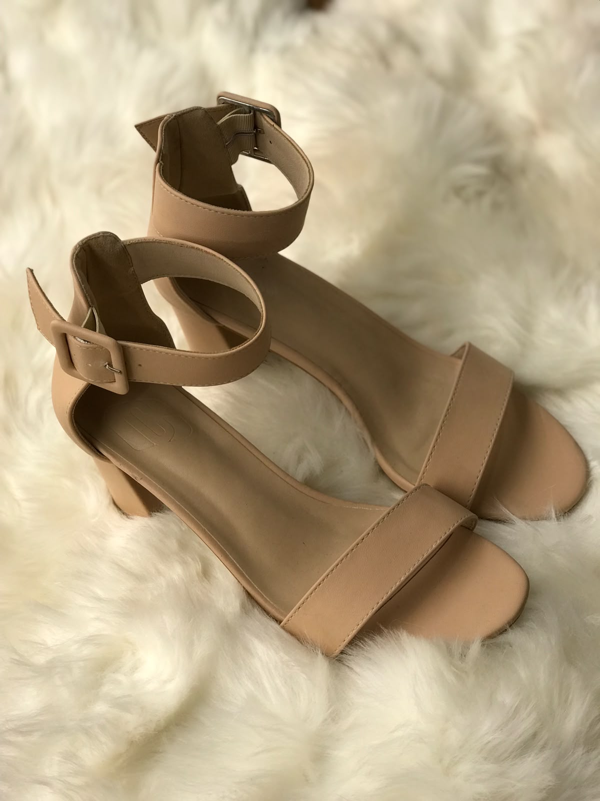 Women Heels Size 11 (EU 41)