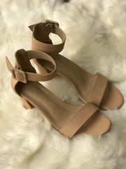 Women Heels Size 11 (EU 41)