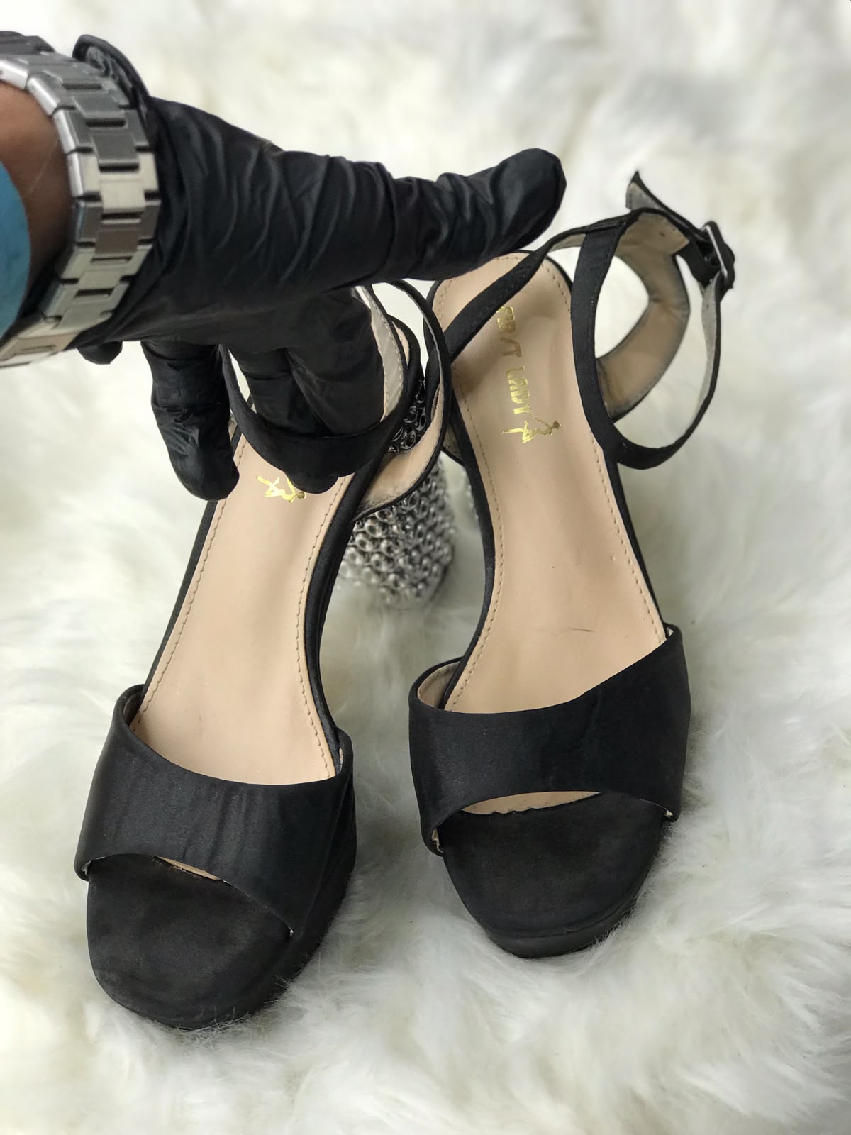 Women Heels Size 7 (EU 37)