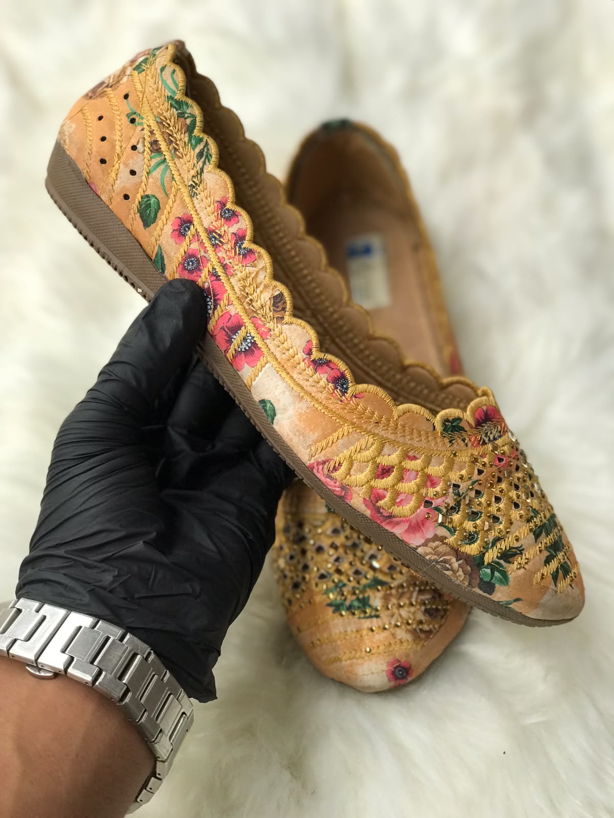 Women Pumps Size 9 (EU 39)
