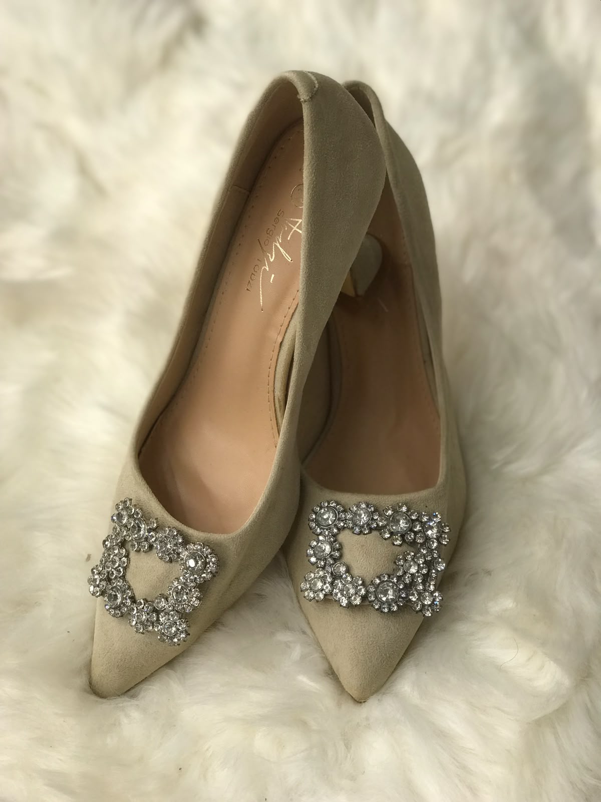 Women Heels Size 9 (EU 39)