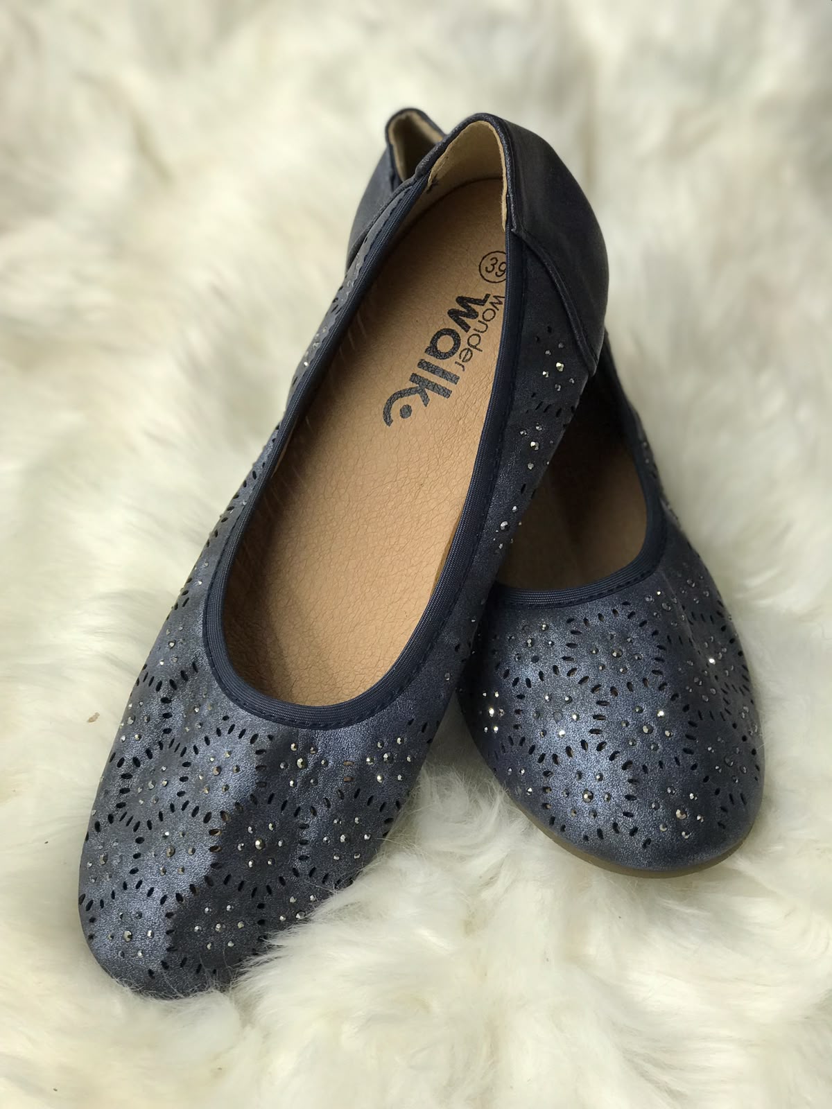 Women Heels Size 9 (EU 39)