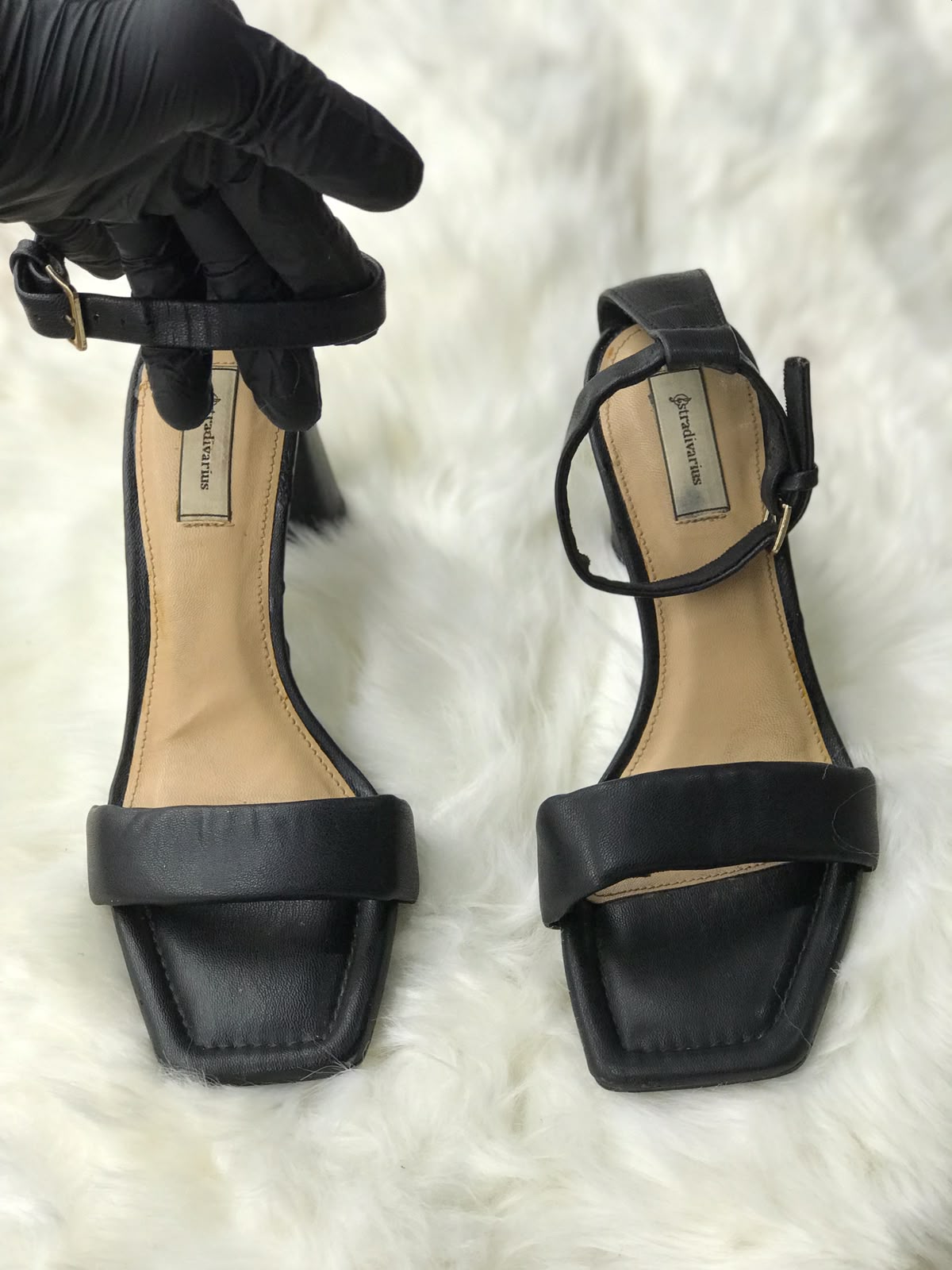 Women Heels Size 7 (EU 37)