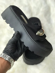 Women SLIPPERS Size 9 (EU 39)