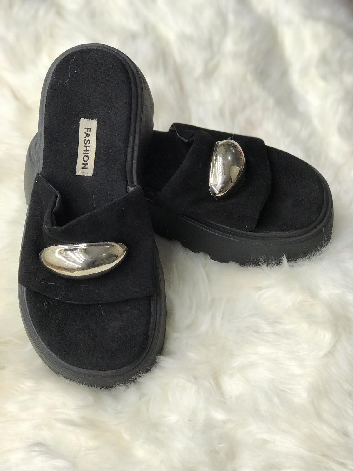 Women SLIPPERS Size 9 (EU 39)