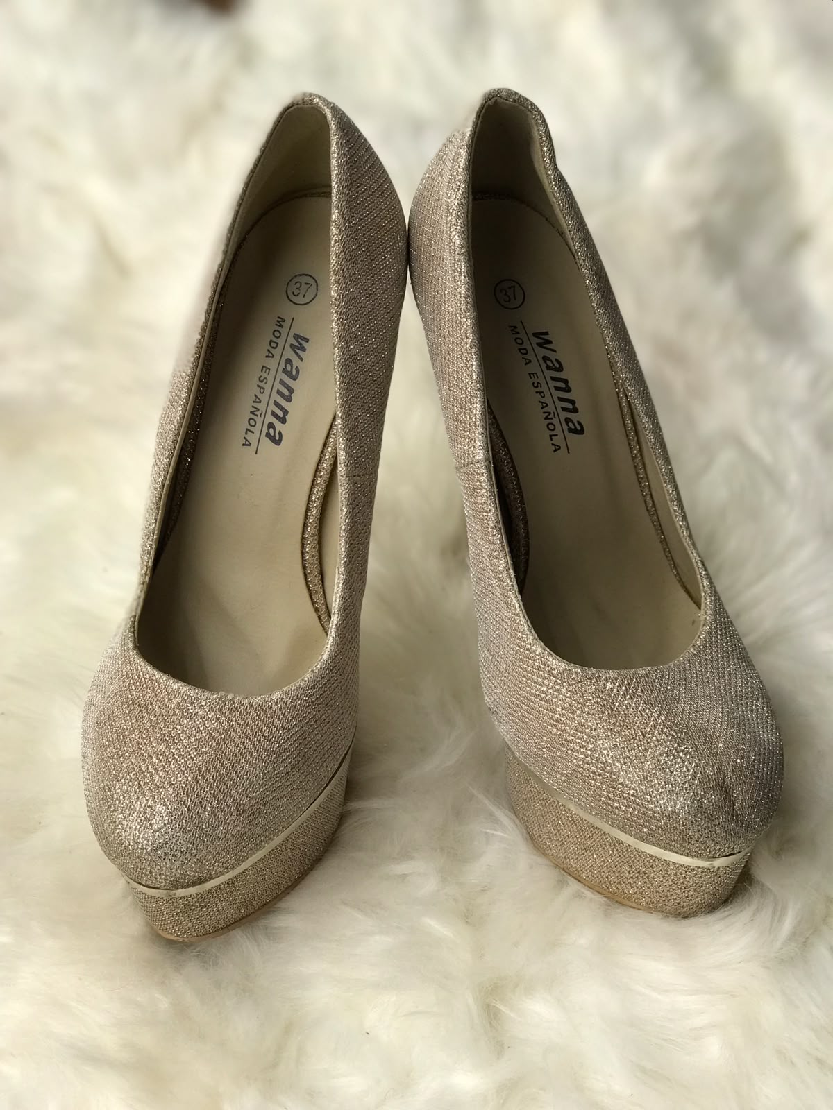Women Heels Size 7 (EU 37)