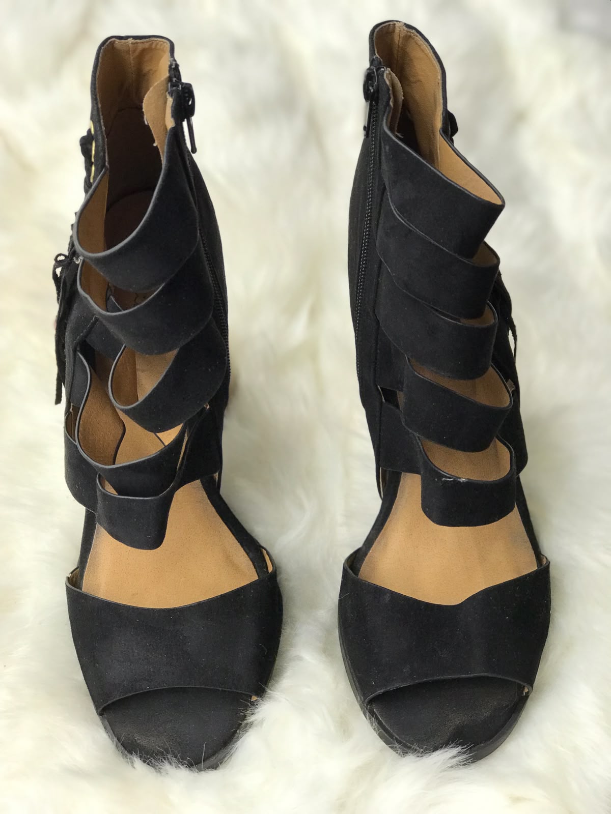 Women Heels Size 9 (EU 39)