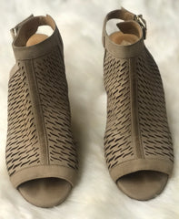 Women Heels Size 8½ (EU 38½)