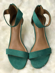 Women Heels Size 10 (EU 40)