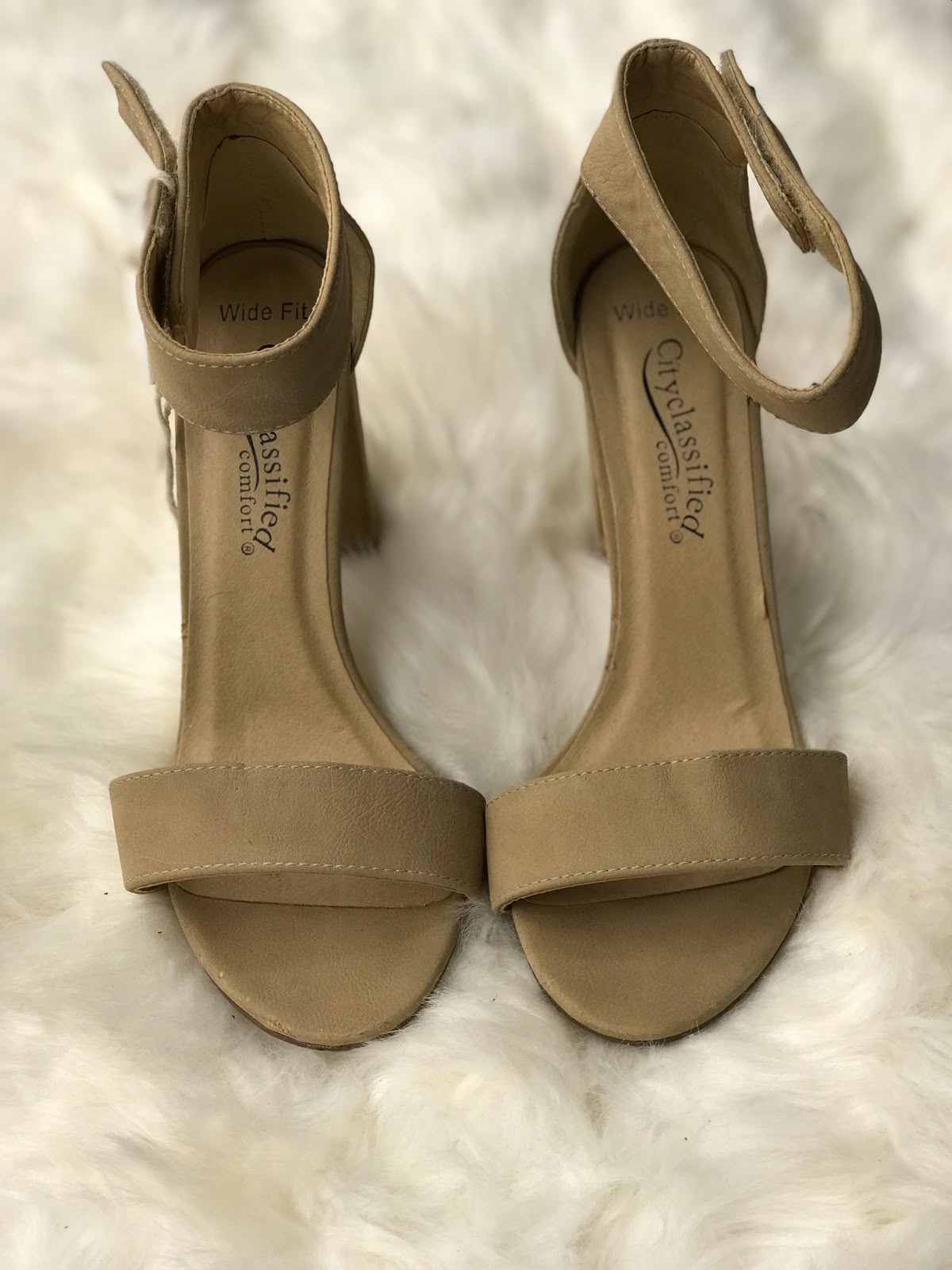 Women Heels Size 8 (EU 38)