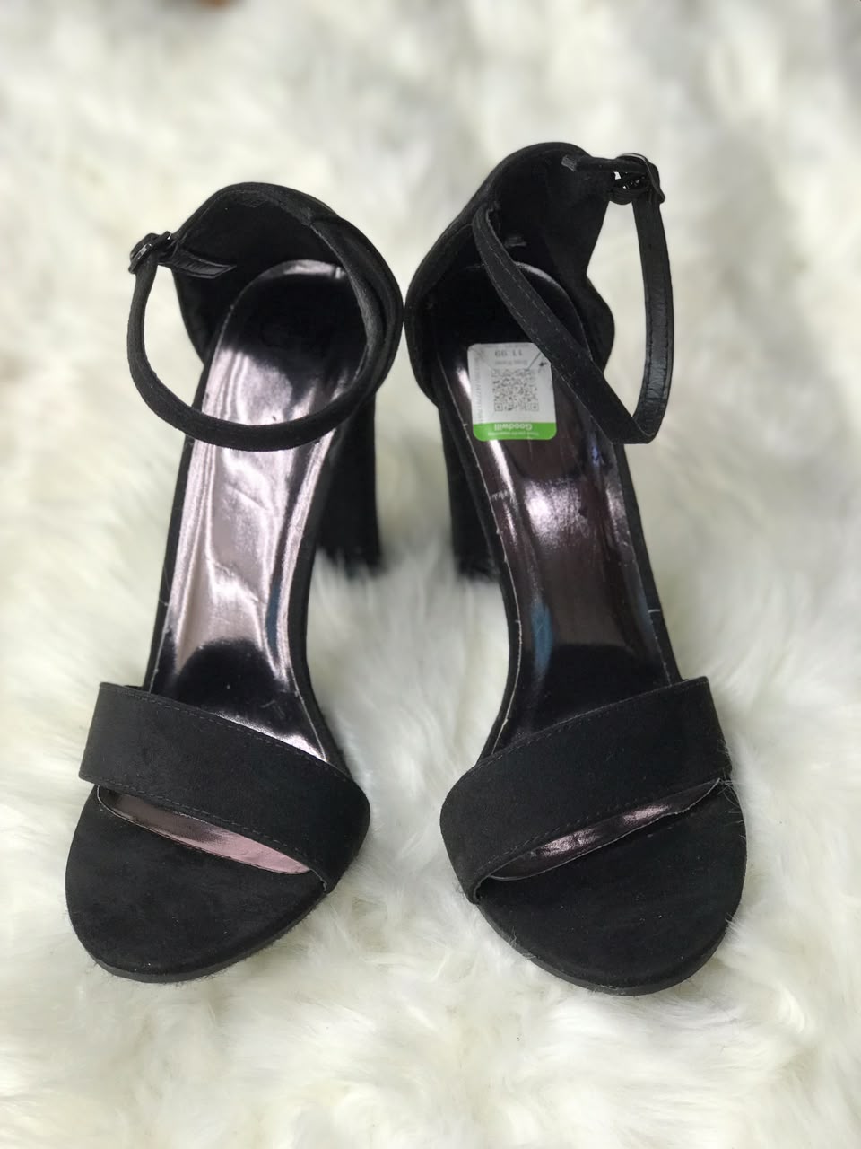 Women Heels Size 9 (EU 39)