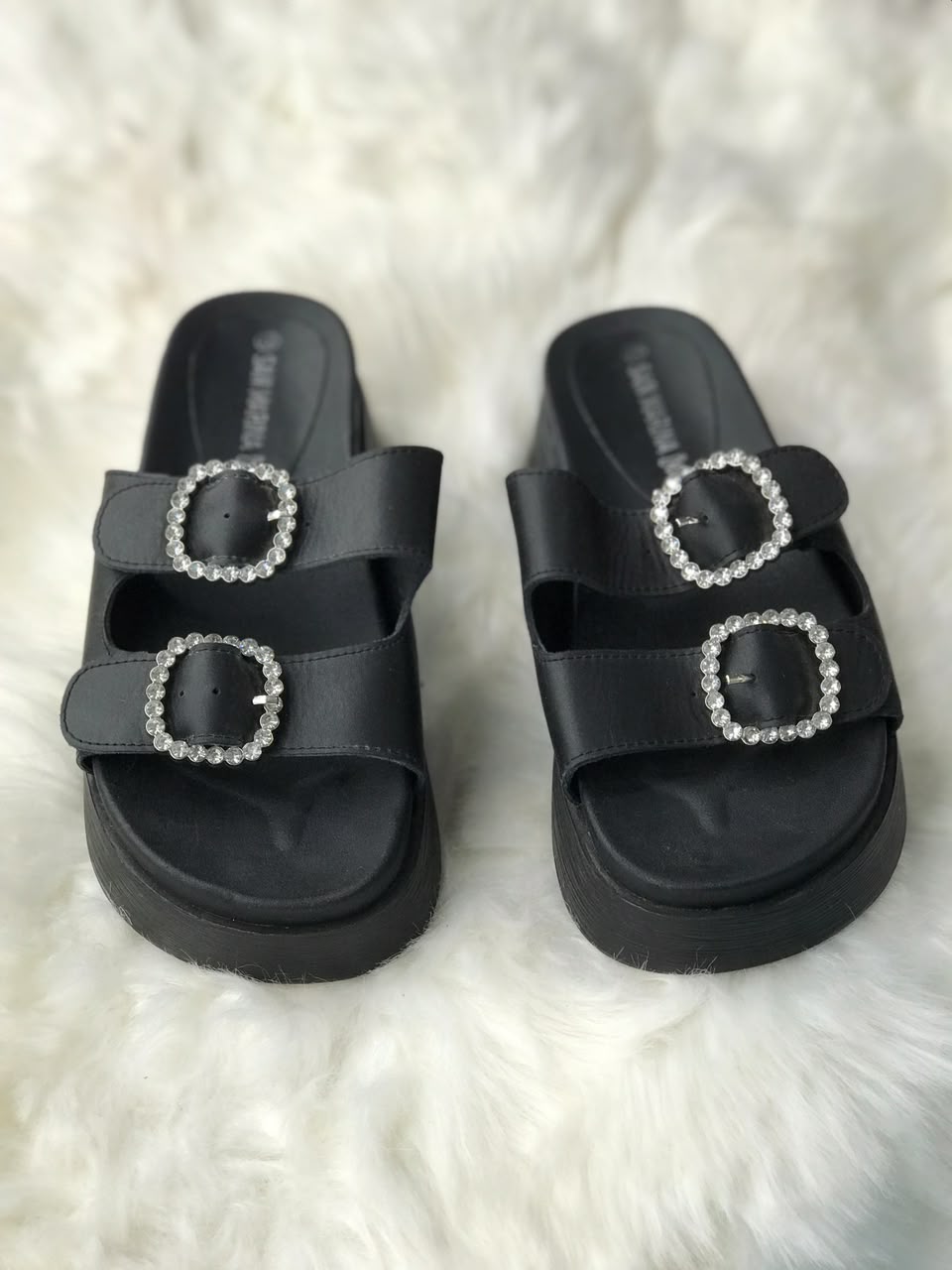 Women SLIPPERS  Size 7 (EU 37)